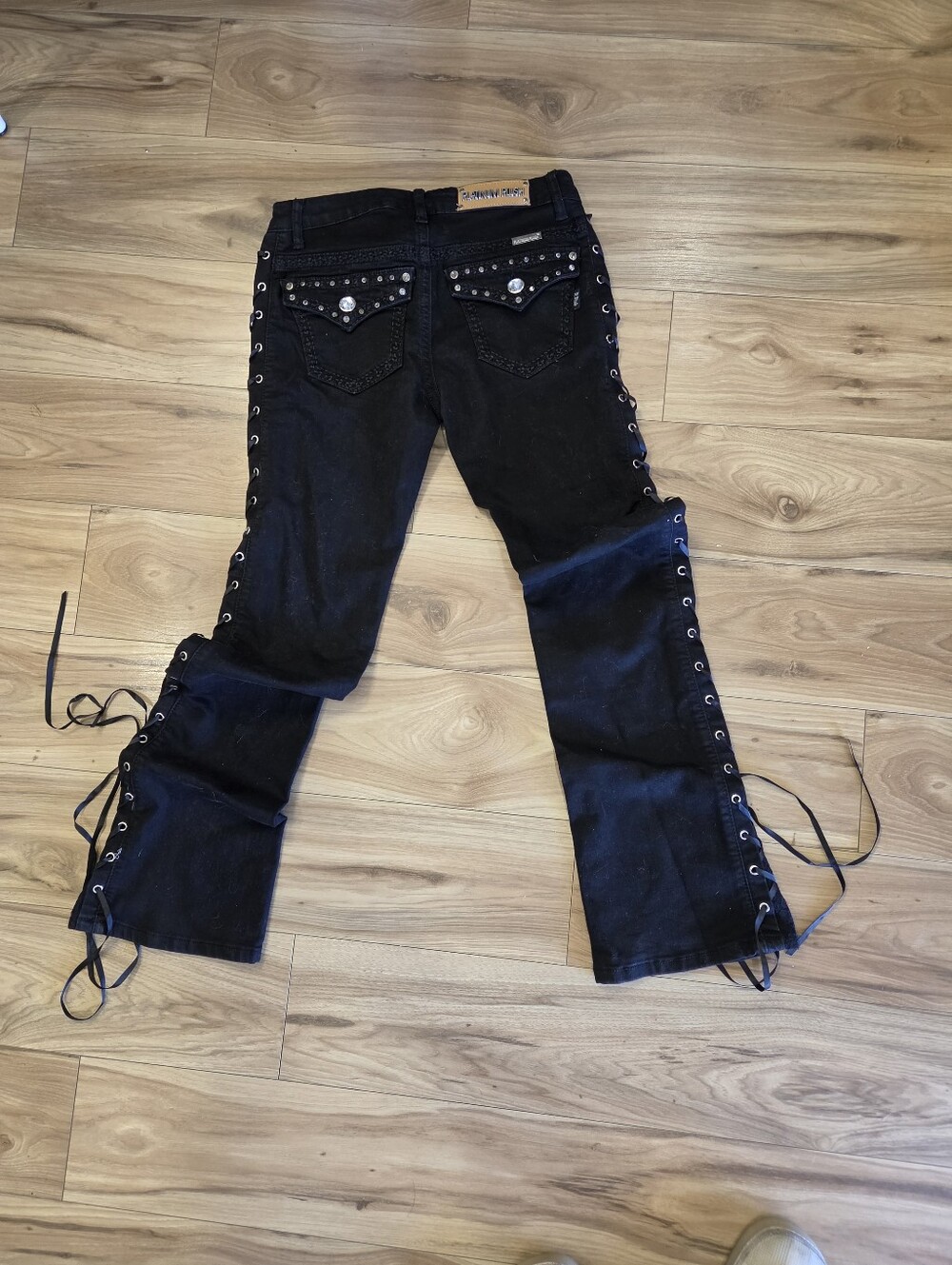 NWT - Black Lace-Up Wide Leg Jeans with Side Grommet Detailing - Picture 5 of 10